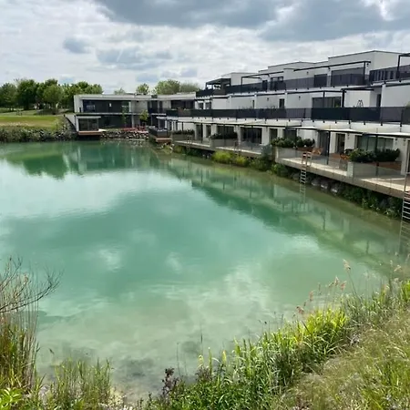Pri Jazere - Golf Apartment *